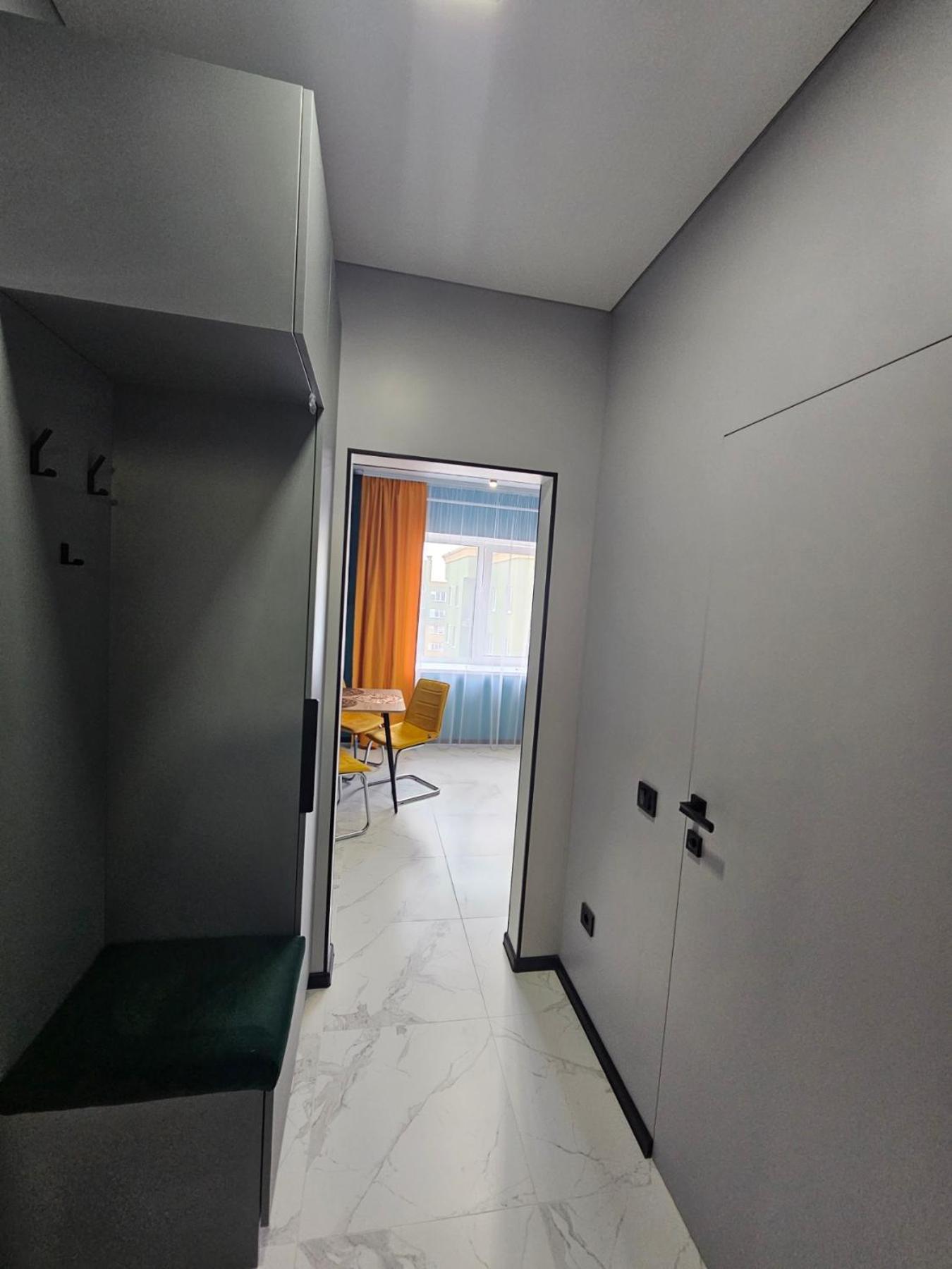 новобудова.центр.перемоги Apartment *